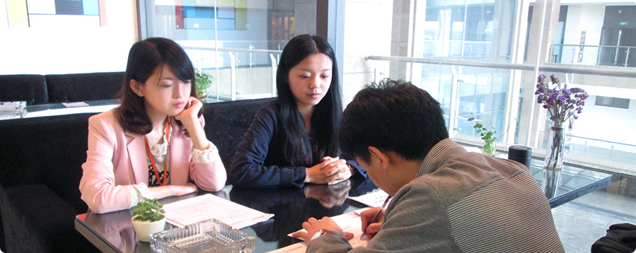 (圖:水處理消泡劑客戶(hù)簽約現場(chǎng))