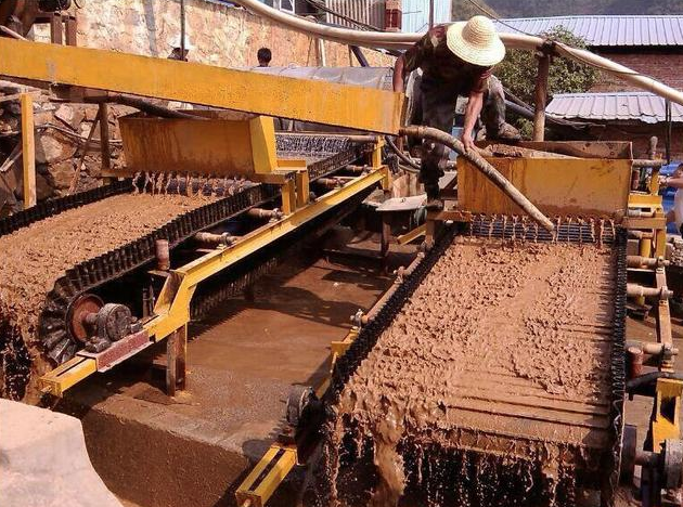 （圖：盾構機消泡劑使用場(chǎng)景）