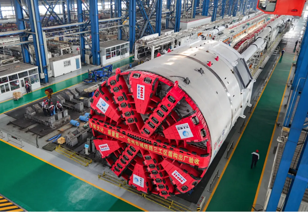 （圖：我國盾構機運作現場(chǎng)）