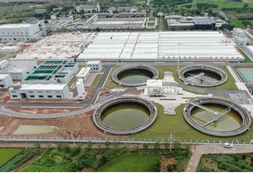 （圖：造紙廢水廠(chǎng)）