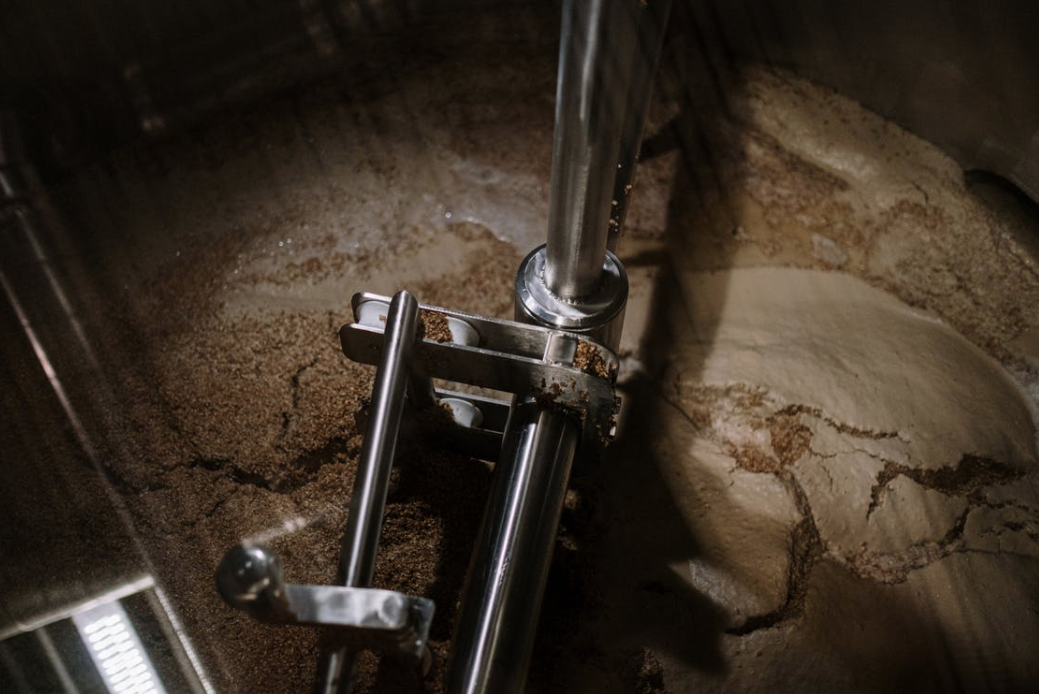 (圖:發(fā)酵罐泡沫)