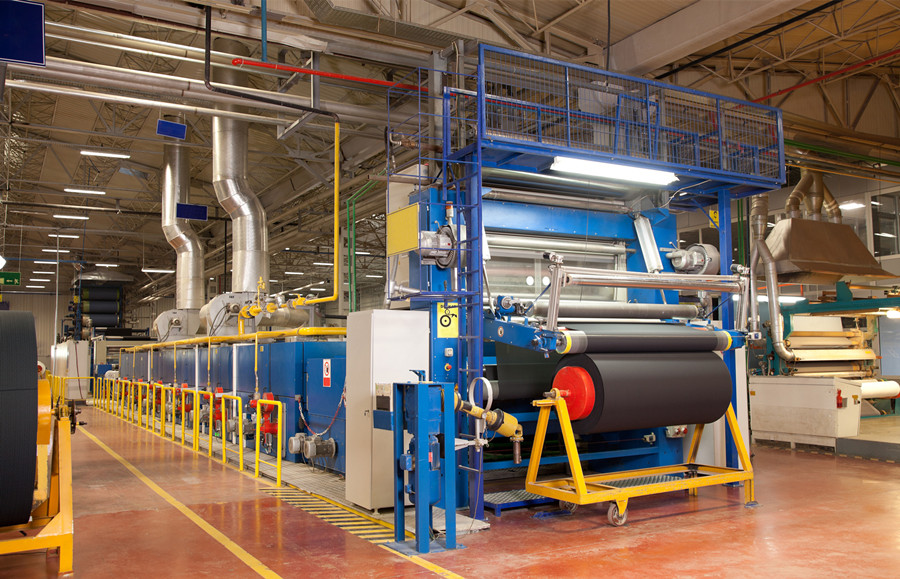 (圖:紡織廠(chǎng)工作運行中)