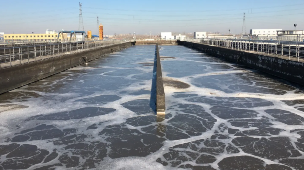 (圖:垃圾滲濾液泡沫危害)