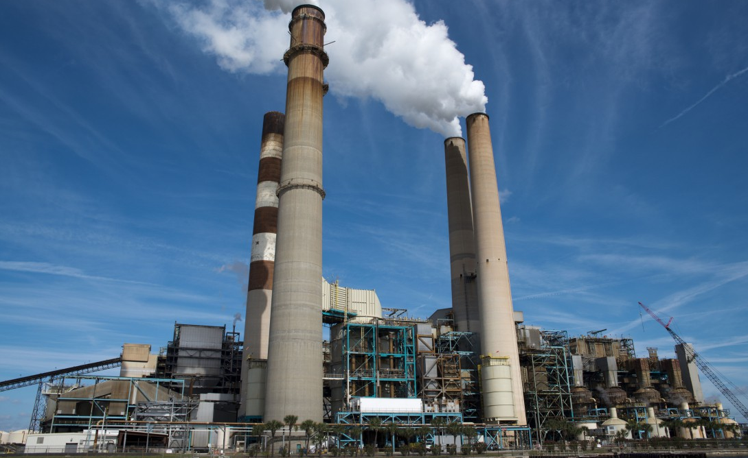 (圖:電廠(chǎng)脫硫塔)