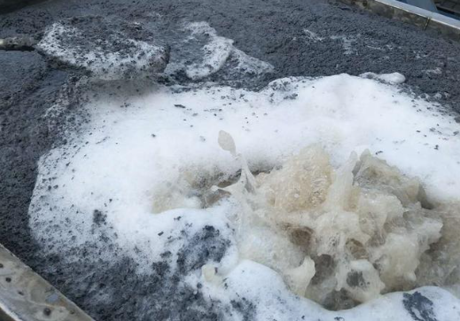 （圖：污水處理廠(chǎng)起泡場(chǎng)景）