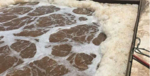 （圖：清洗廢水處理現場(chǎng)）